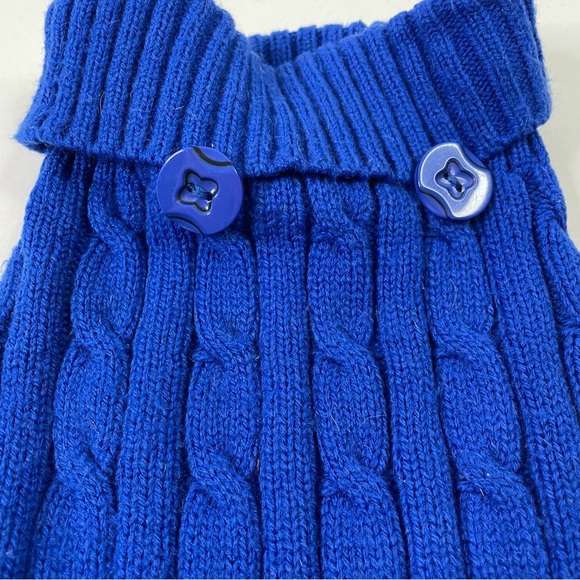 6.5x11” Blue Cable Knit Dog Sweater - Picture 4 of 5